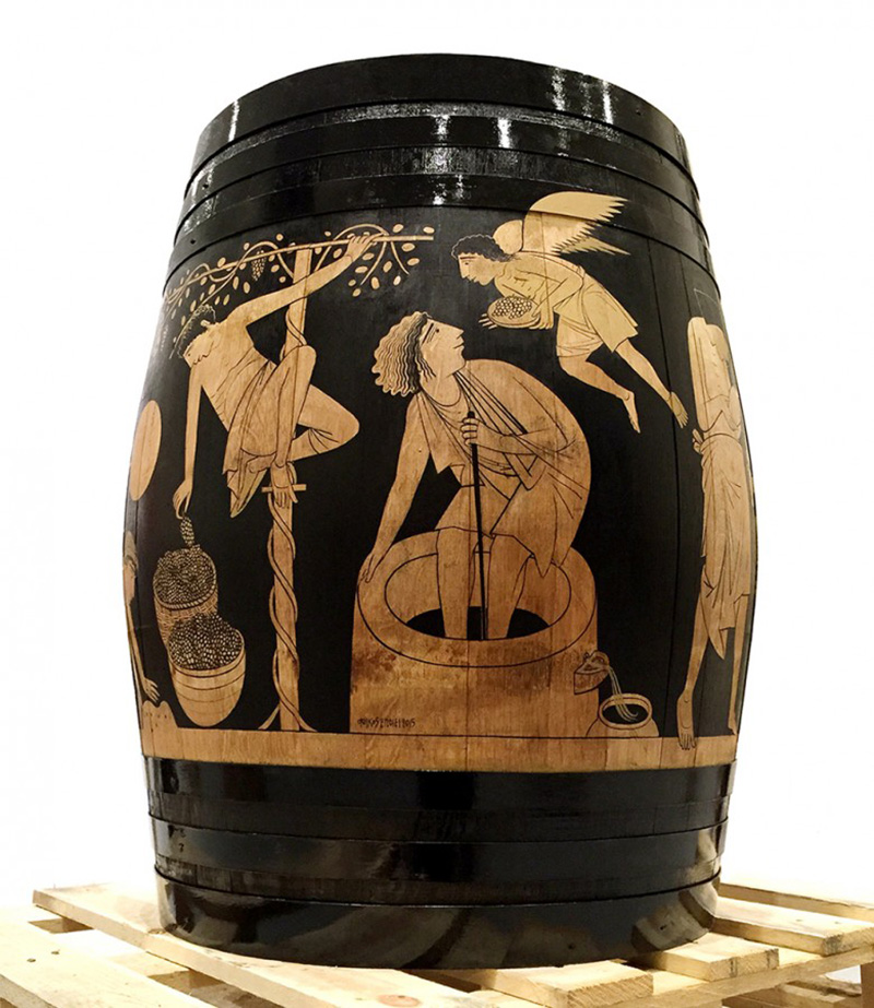 งานเพ้นท์ถังไวน์เล่าเรื่องกระบวนการทำไวน์ จัดแสดงในงาน Oenorama งานแฟร์ของไวน์ที่ยิ่งใหญ่ที่สุดในประเทศกรีซ