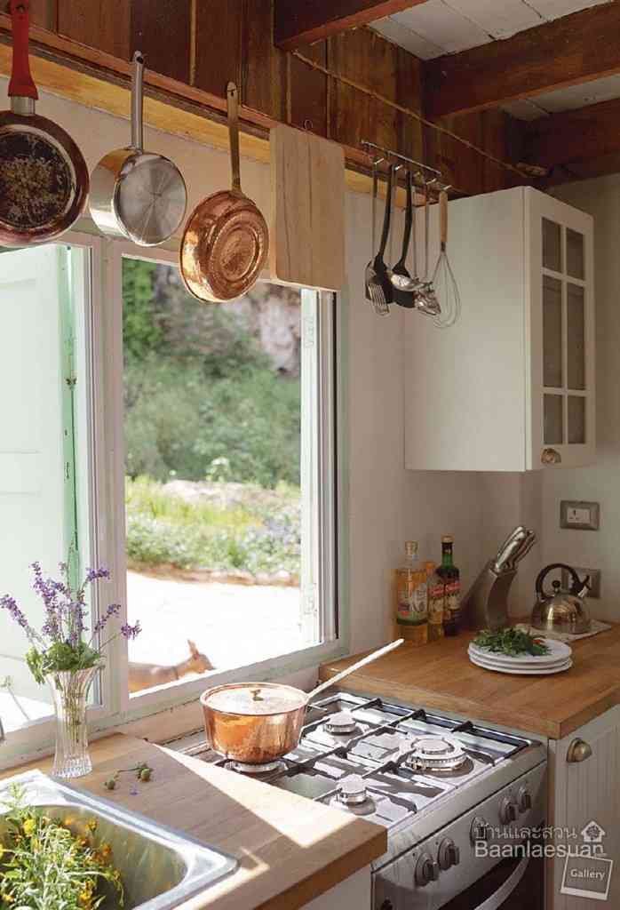 แบบห้องครัวสไตล์ฝรั่งเศส แบบห้องครัวขนาดเล็ก แบบห้องครัวสีขาว