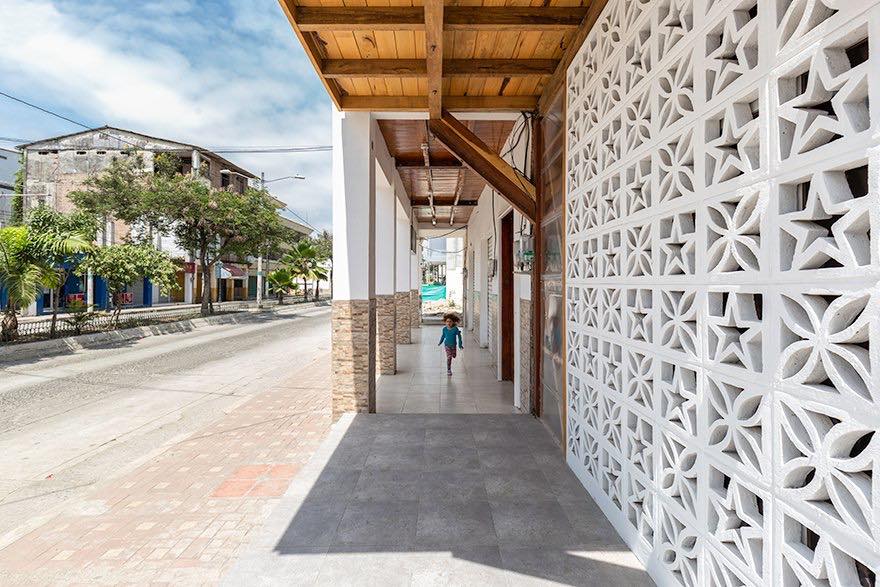 Sustainable Design สถาปัตยกรรมท้องถิ่น La Caja De Luz 