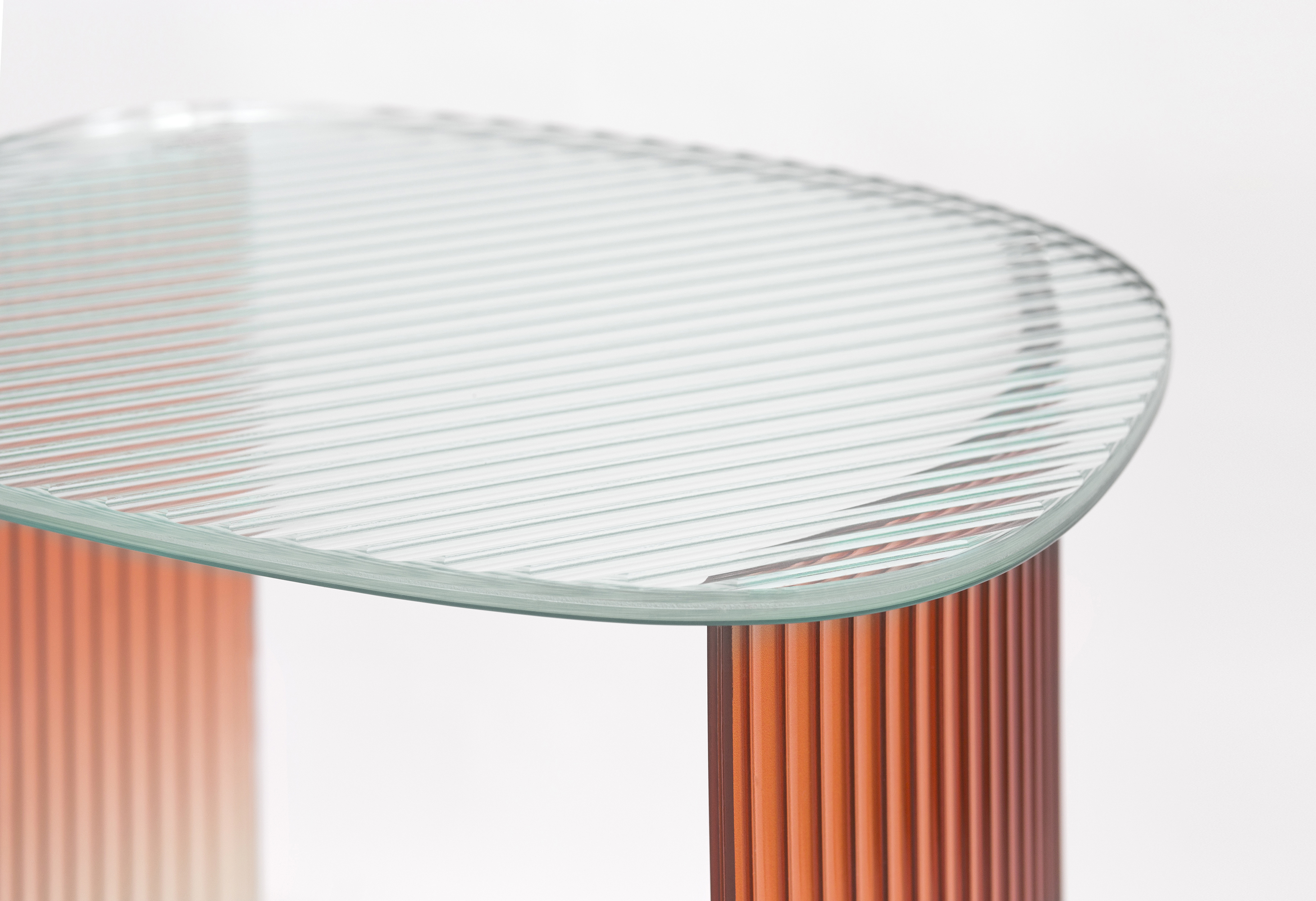 FLUTED glass table