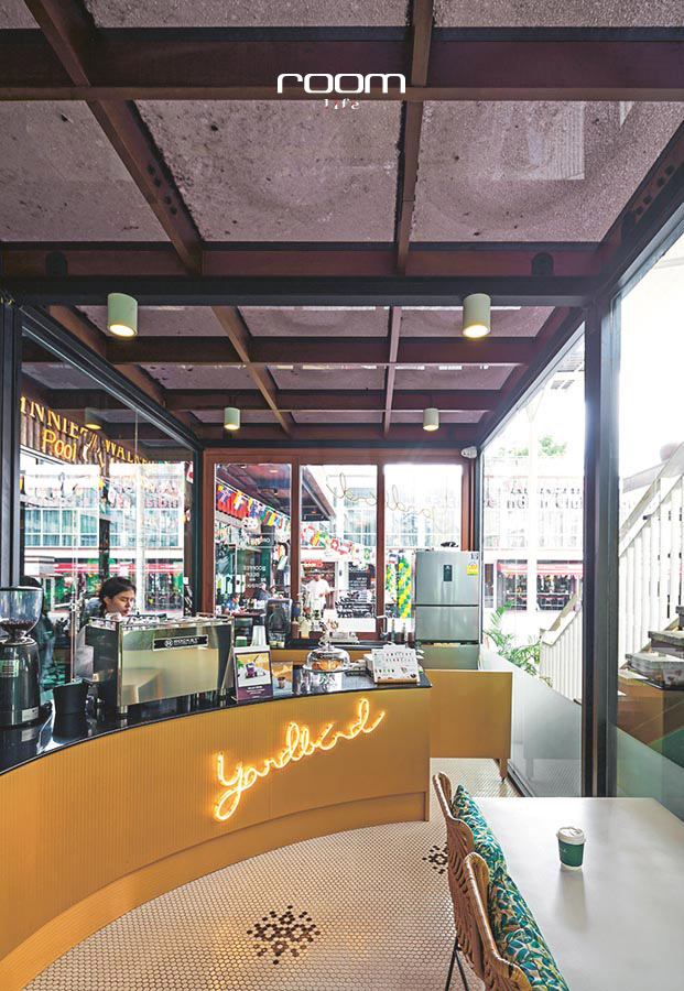 คาเฟ่สุขุมวิท YARDBIRD CAFÉ แบบร้านกาแฟสไตล์ทรอปิคัล