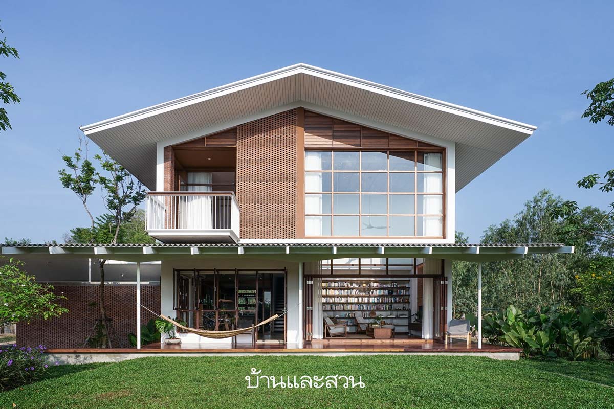 บ้านพื้นถิ่นอีสานร่วมสมัย ที่ตีความวัสดุและวิถีความเป็นอยู่จากอดีต สู่ปัจจุบัน