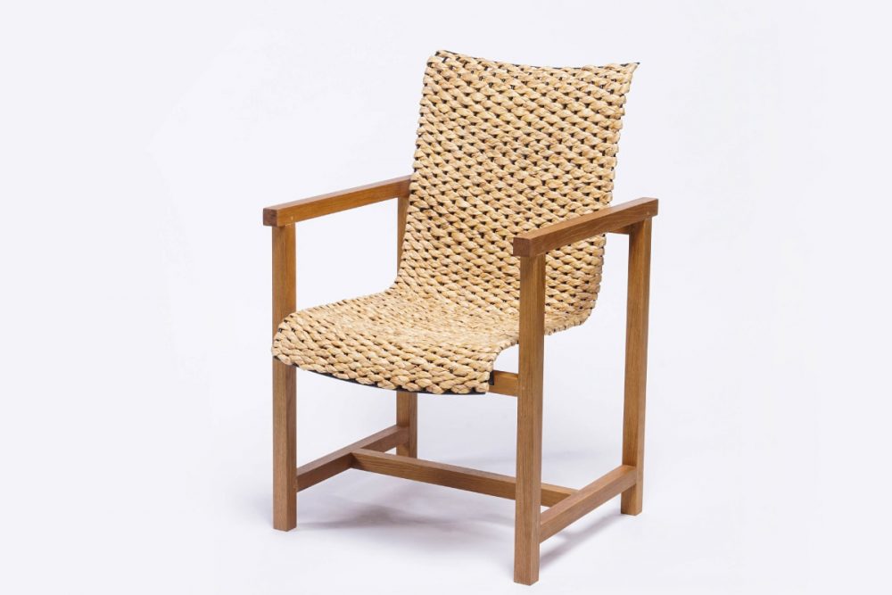 LOOM CHAIR เก้าอี้เหล็ก ที่ถักทอใยธรรมชาติจากภูมิปัญญาของแต่ละชุมชน