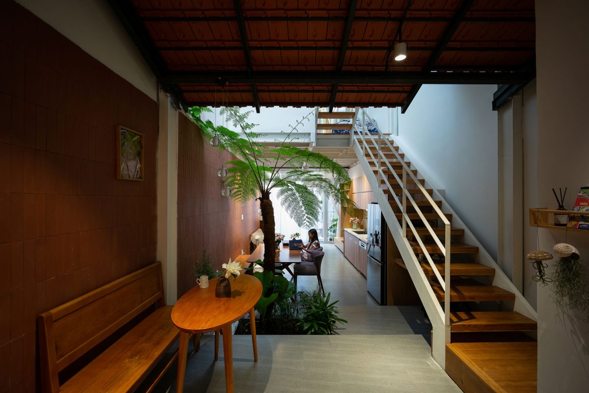 Nhanh Lan Rung House รีโนเวทบ้าน สู่ความอิสระ ปลอดโปร่ง แม้อยู่ในตึกแถว