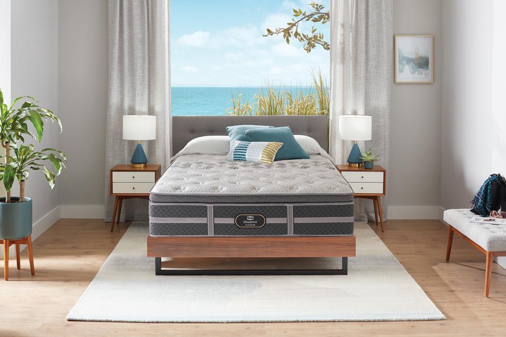 Simmons Gallery ทองหล่อ