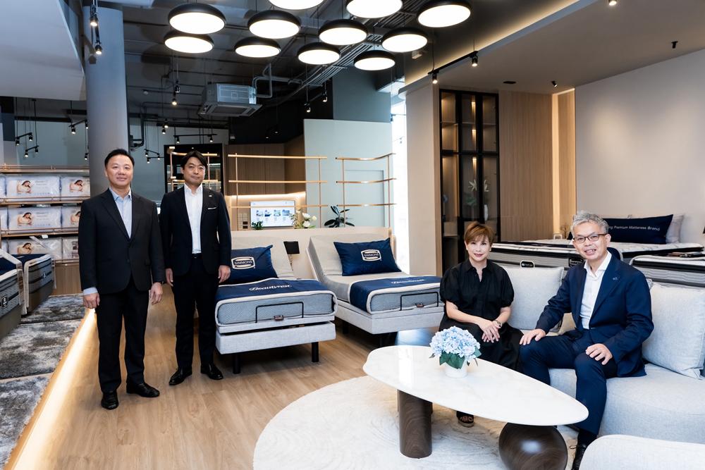 Simmons Gallery ทองหล่อ