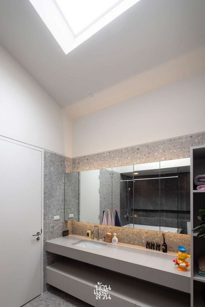 บ้านไทยโมเดิร์นใจกลางเมือง 