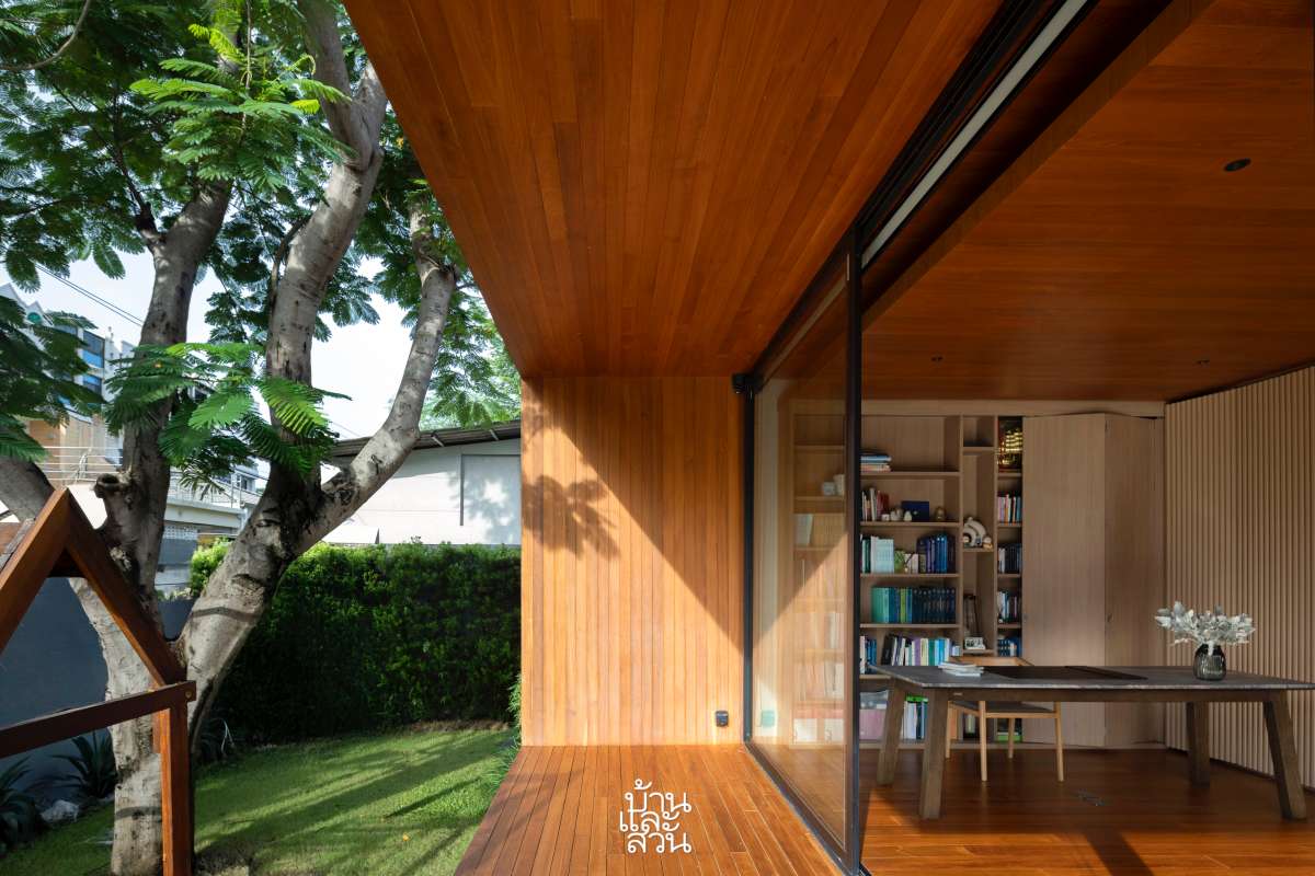 บ้านโครงสร้างคอนกรีตเสริมเหล็ก