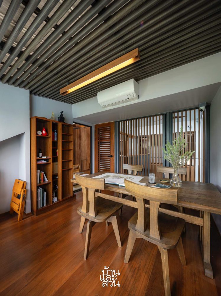 ห้องทำงาน  บ้านแสงสบาย