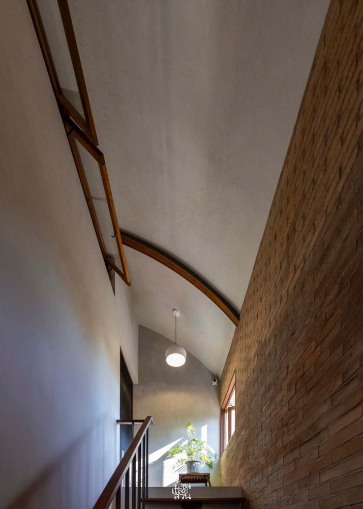 The SOULITUDE บ้านหลังคาโค้ง