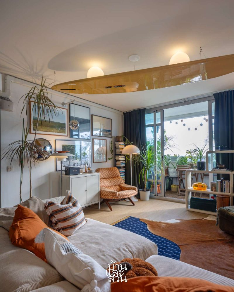 คอนโด Mid-Century Modern มุมอ่านหนังสือ