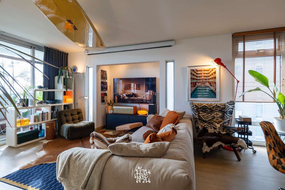 คอนโด Mid-Century Modern มุมดูทีวี