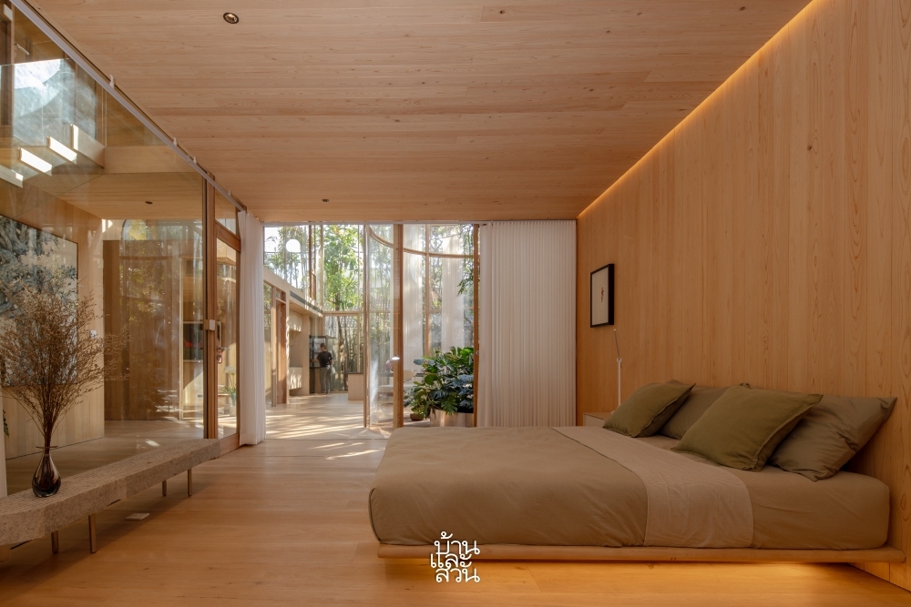 สวนคอร์ตใสกลางบ้าน