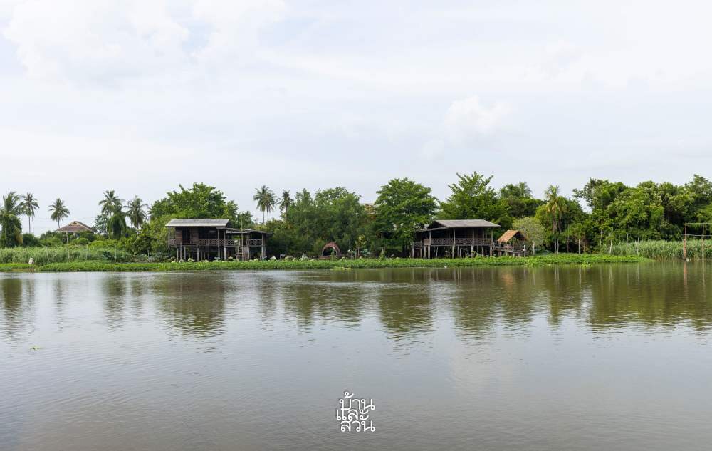 บ้านไทยริมน้ำ 