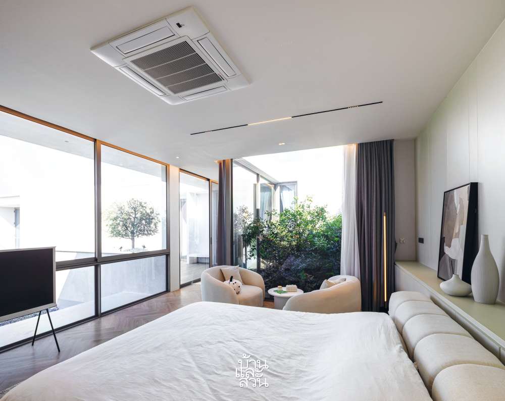 บ้านโมเดิร์นทรงกล่องสีขาว