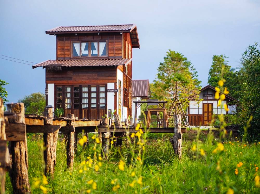 บ้านสวยแดนอีสาน 