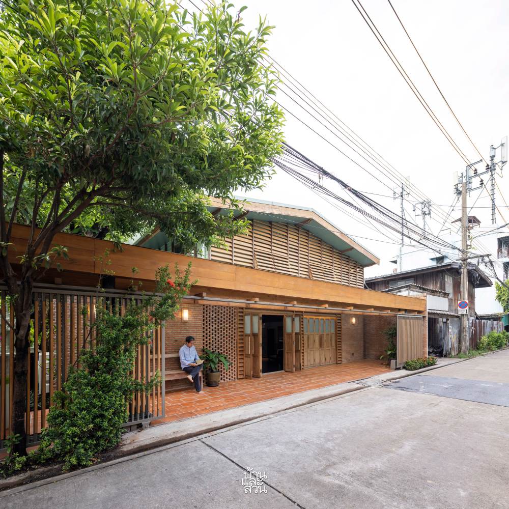 รีโนเวตบ้านไม้เก่า